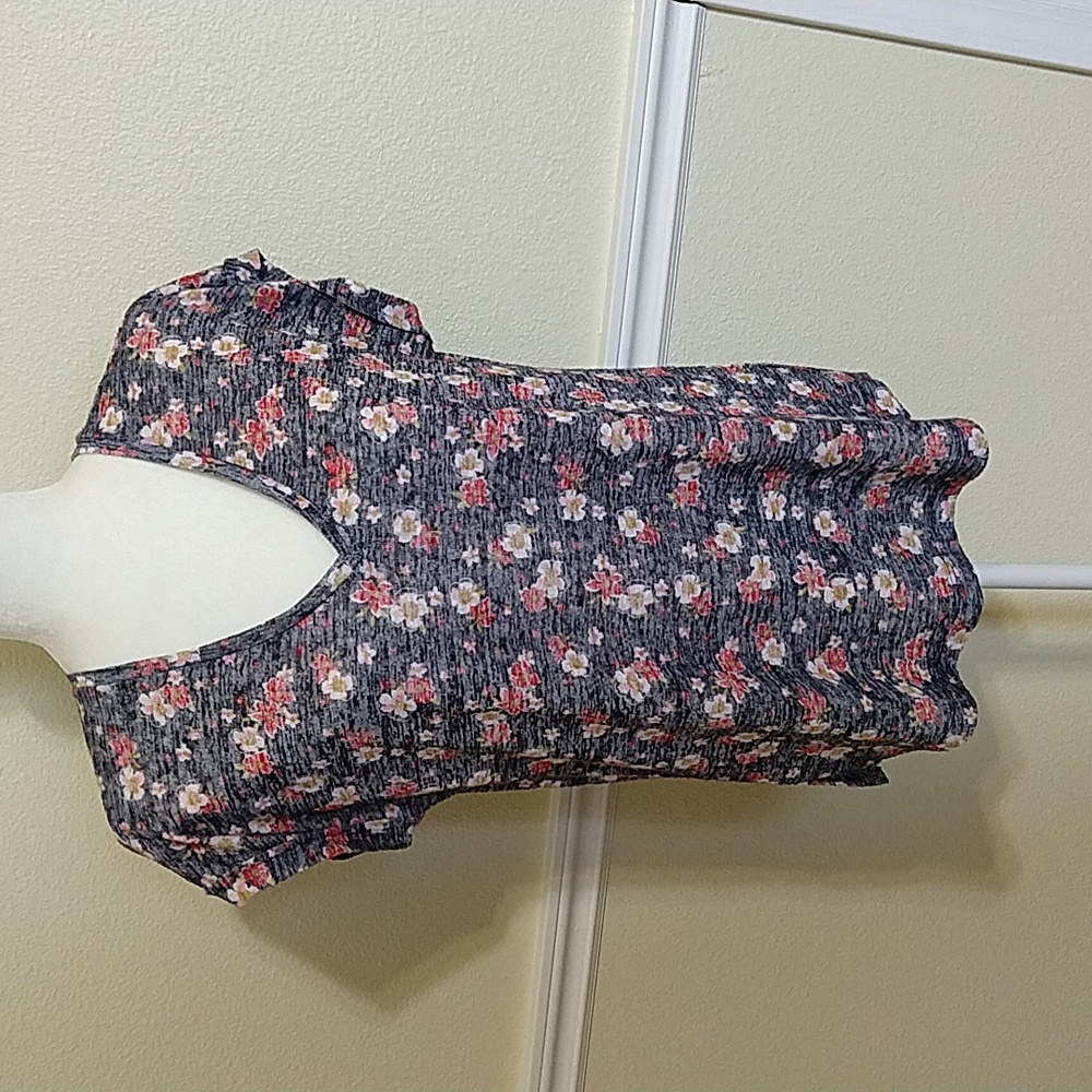Bobeau Floral Knit Top